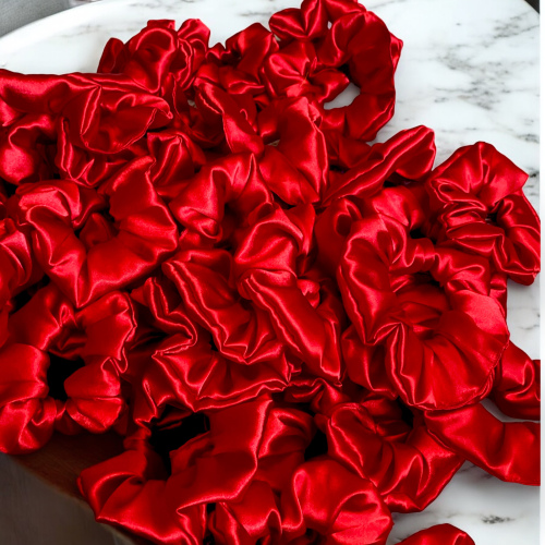 50'li Kırmızı Saten Hediyelik Kına Tokası